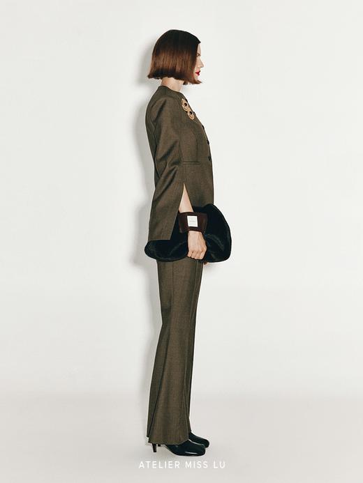 【焦糖布丁】仿皮草几何梯形手腕包 商品图1