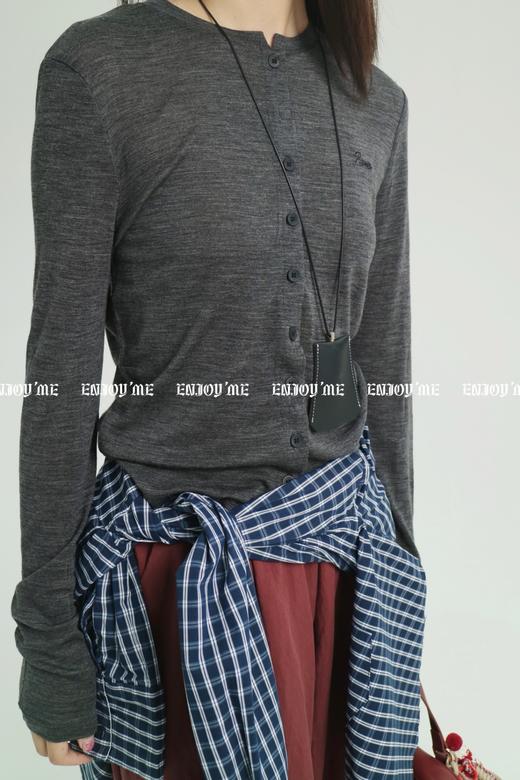 【门店同款】ENJOY秋季less is more极简刺绣字母小衫 159195567 商品图10