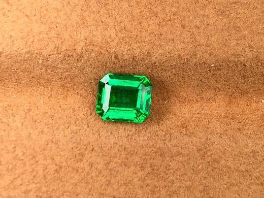 1.02ct 祖母绿裸石 商品图0