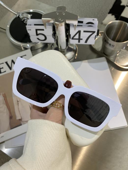 驴家MODEL：Z1490 太阳眼镜 高端板材太阳眼镜SIZE：56口19-145男女士方形墨镜 商品图4