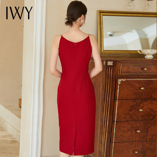 IWY/红色收腰显瘦吊带连衣裙修身中长款御姐范百搭包臀职业连衣裙Q1192 商品图2