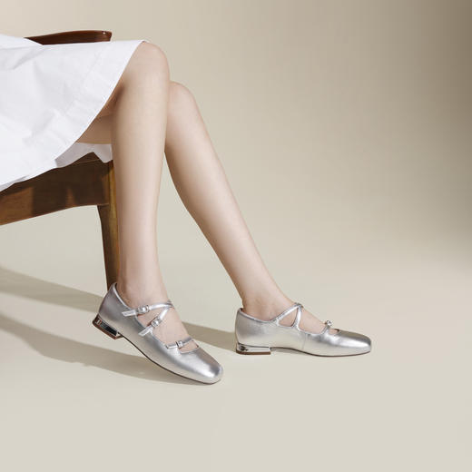 千百度漆皮低跟时尚芭蕾舞鞋女秋季真皮玛丽珍鞋浅口单鞋A24482319 商品图4