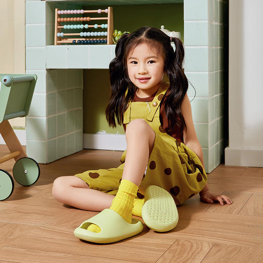 朴西小豌豆宝宝浴室洗澡防滑男女童鞋软底家居室内小童凉拖 商品图4