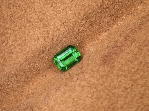 0.46ct 祖母绿裸石 商品图1