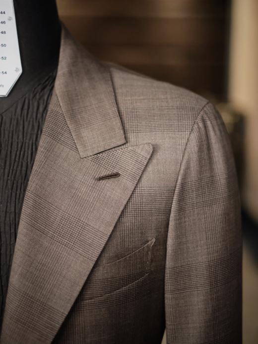 Vitale Barberis Canonico Supersonic 强捻抗皱初剪羊毛棕色格纹全麻衬套装 商品图2