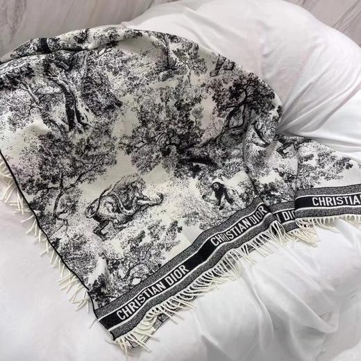 D家动物黑大披肩 商品图2