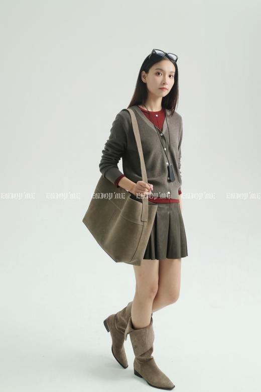 【门店同款】ENJOY秋季简约纯色V领针织衫 159205948 商品图9