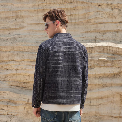 半身缘男装 秋季提花面料摇头扣绣花夹克牛仔外套243212U01312874 商品图3