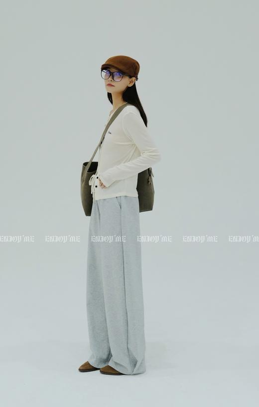 【门店同款】ENJOY秋季less is more极简刺绣字母小衫 159195567 商品图2