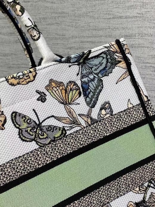 D家托特刺绣花蝴蝶 商品图4