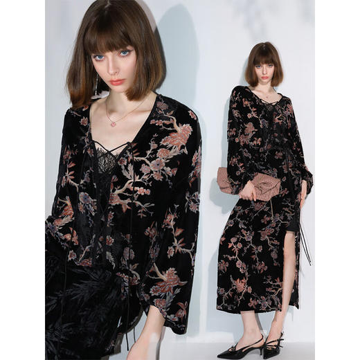 COCOBELLA奢感新国风烧花丝绒上衣秋蕾丝拼接雅致衬衣SR7050 商品图1