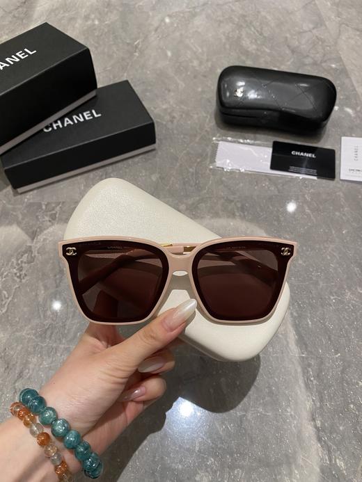 香家 型号CH7288 方形大框太阳眼镜 简洁大气 加入小香经典元素 时尚气质过目难忘 尺寸：65口14-145?小红书特推墨镜 商品图2