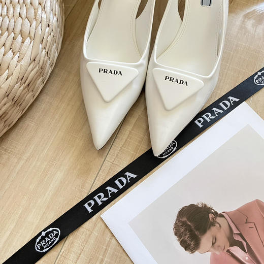 普拉哒细跟凉鞋 商品图2