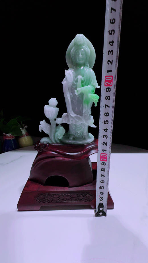 620273翡翠摆件【观音】 商品图1