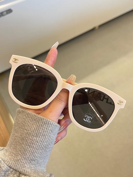 香家  太阳眼镜 网红款太阳镜 型号CH7335小红书推荐大框墨镜尺寸：54口17-145 造型神器  上脸效果无敌 商品图0