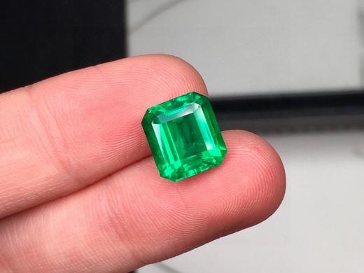 3.27ct 祖母绿裸石 商品图2