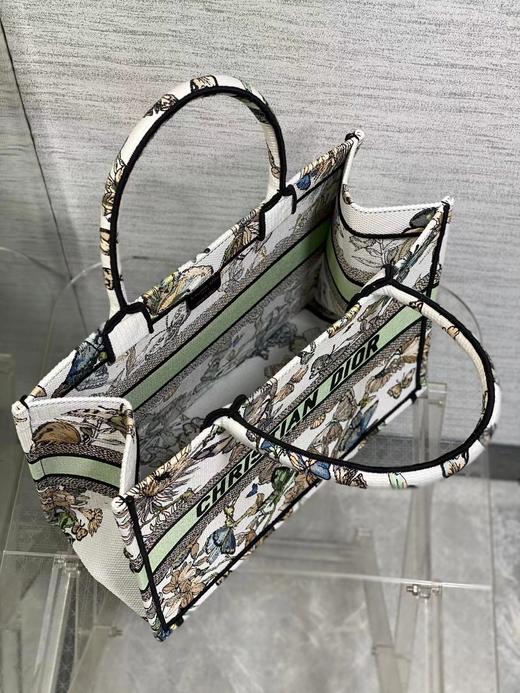 D家托特刺绣花蝴蝶 商品图7