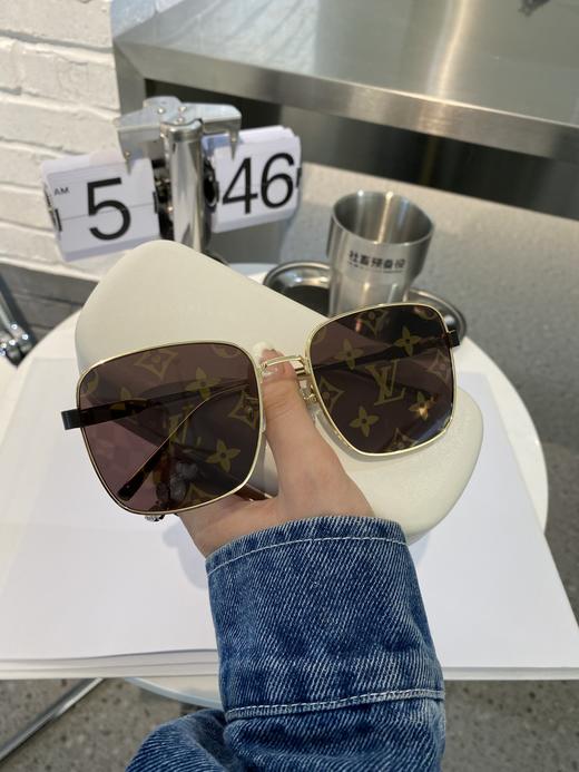 驴家 MODEL：Z1421太阳眼镜 时尚印花太阳眼镜SIZE：56口17-140方形墨镜 商品图2