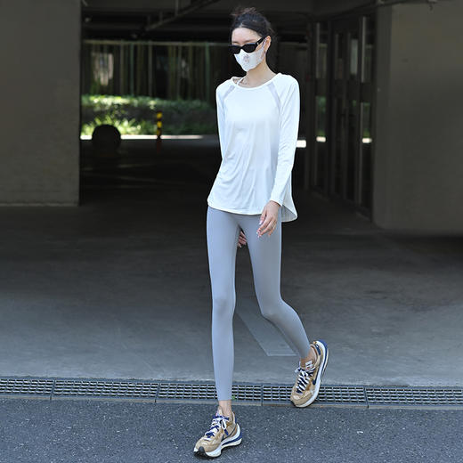 beemen宽松长袖速干衣 网纱拼接美背 透气不闷汗 宽松遮肉肉 舒适飘逸 商品图4