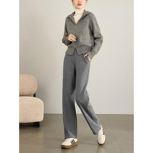 【年终特卖】熙世界休闲运动加绒直筒裤秋冬2025年新款高腰宽松窄版阔腿长裤 商品图4