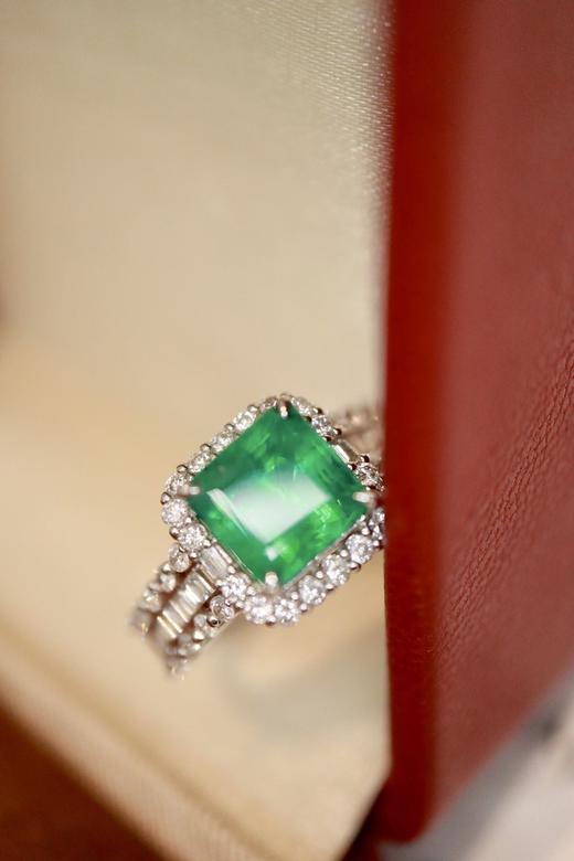 2.03ct 祖母绿戒指 商品图6