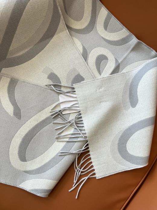 罗*威 提花围巾 商品图5