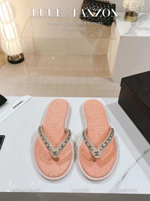 香奶奶 牛仔布双C链条夹趾人字拖 商品图1