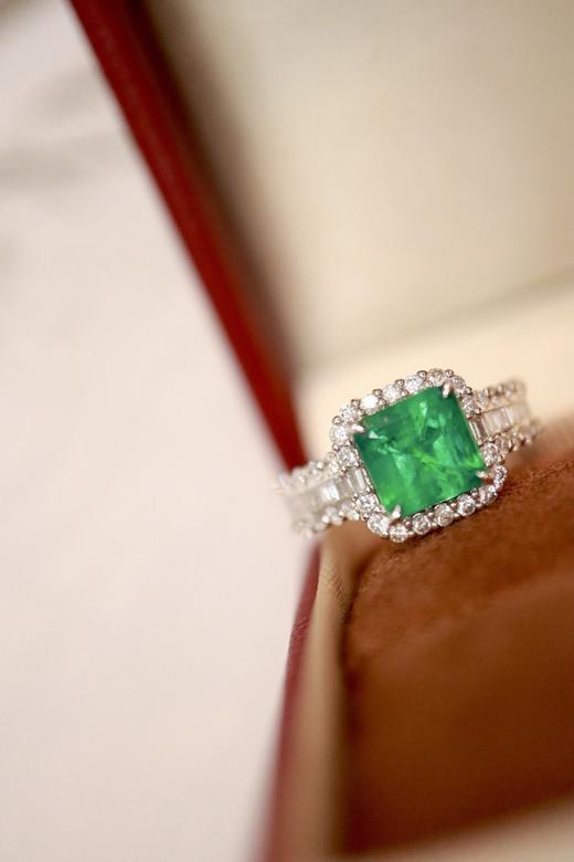 2.03ct 祖母绿戒指 商品图7