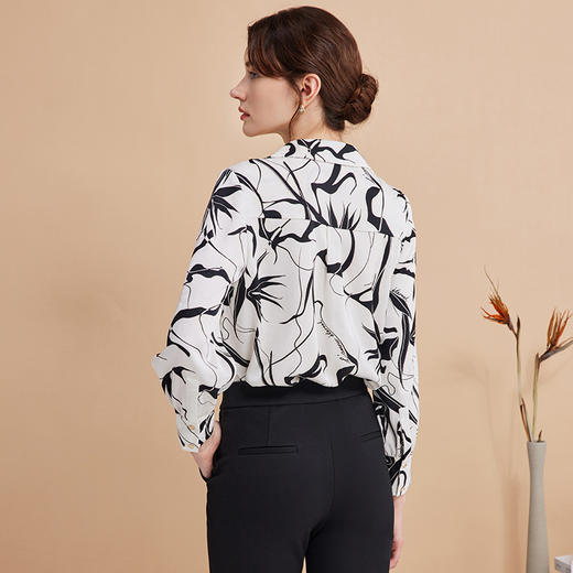 EITIE爱特爱秋季新款通勤显瘦百搭短上衣衬衣7509210 商品图5