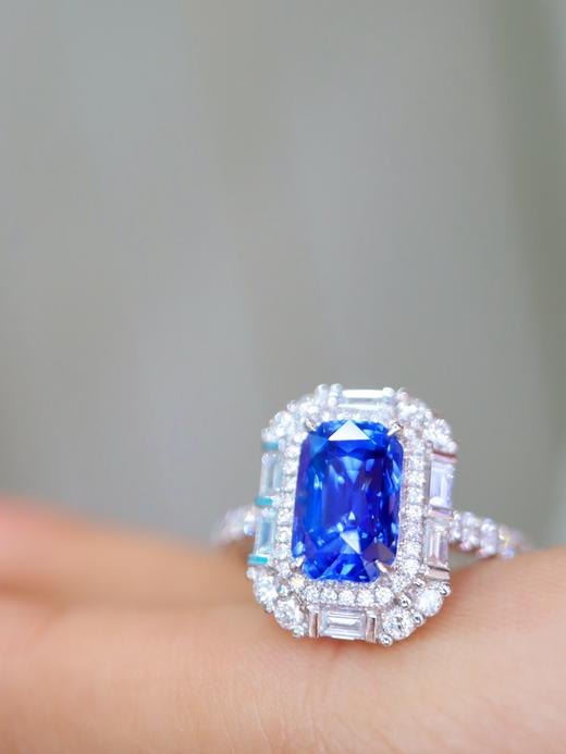2.61ct 5.01g 蓝宝石戒指 商品图1