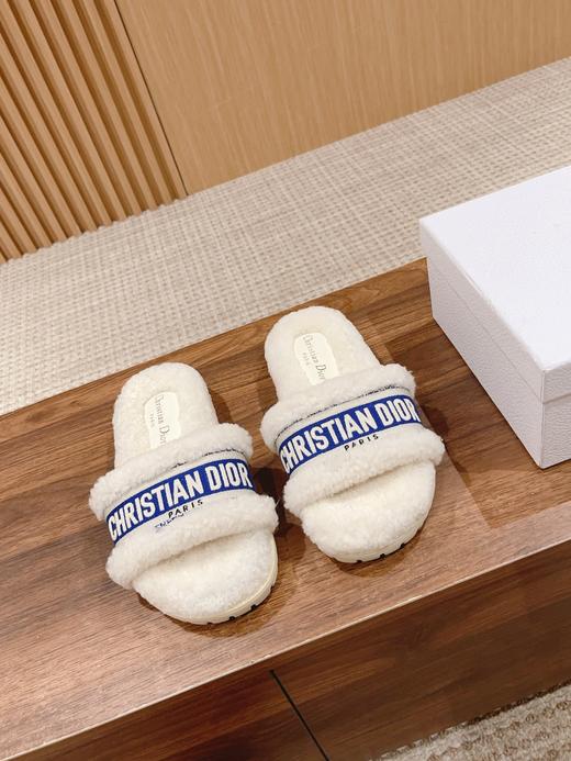 * 迪家 刺绣条纹logo加绒毛里一字平底拖鞋 秋冬新款羊毛拖鞋 多色可选 (HD) 商品图4