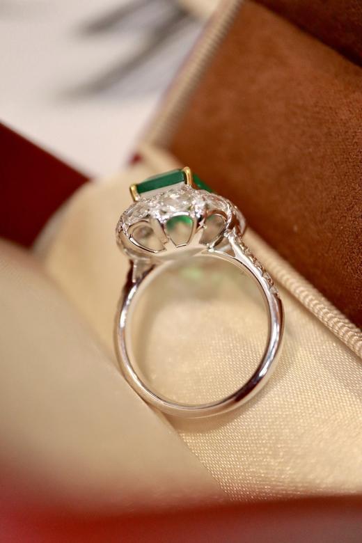 3.1ct 祖母绿戒指 商品图6