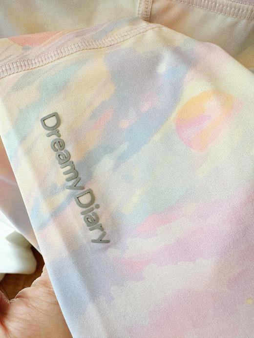 圆圆自留款~专柜💰198元【DreamyDiary儿童鲨鱼打底裤童装】一线大牌同款面料 ✅一定要拥有的彩色~更时髦！轻柔舒弹，夏天穿不热 ✅超强回弹力，超级舒服~宝宝一定爱穿！【品牌直发】 商品图5