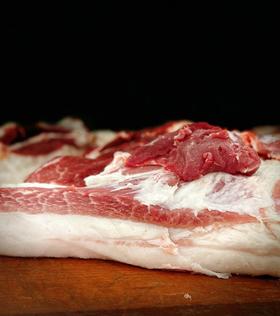 【预售-12月25日发货】合作产品/ 生态散养黑毛土猪冷鲜肉  （非冷冻） 顺丰空运  任意搭配2件起售 「需要单独下单，不可以与蔬菜，大米一起下单，不包邮产品」