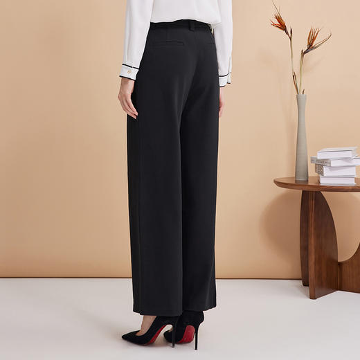 EITIE爱特爱利落干练显瘦阔腿深卡其高腰简约休闲裤秋季新款C2405408 商品图9