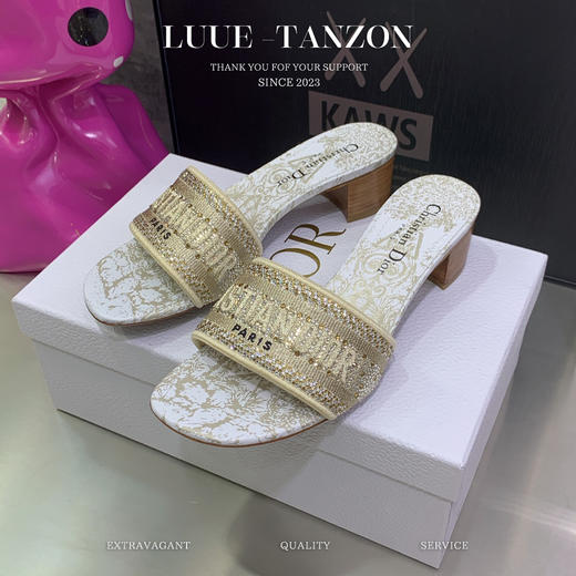 迪家 春夏新款一字拖拼色烫钻女鞋  小红书爆款！ 商品图1