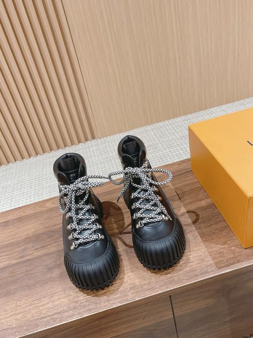 驴家   老花 厚底 短靴 切尔西 平底 及踝靴 HD 商品图3