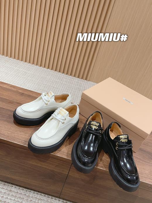 谬家  厚底绑带乐福鞋 增高神器 鞋舌压印金色logo(HD) 商品图1