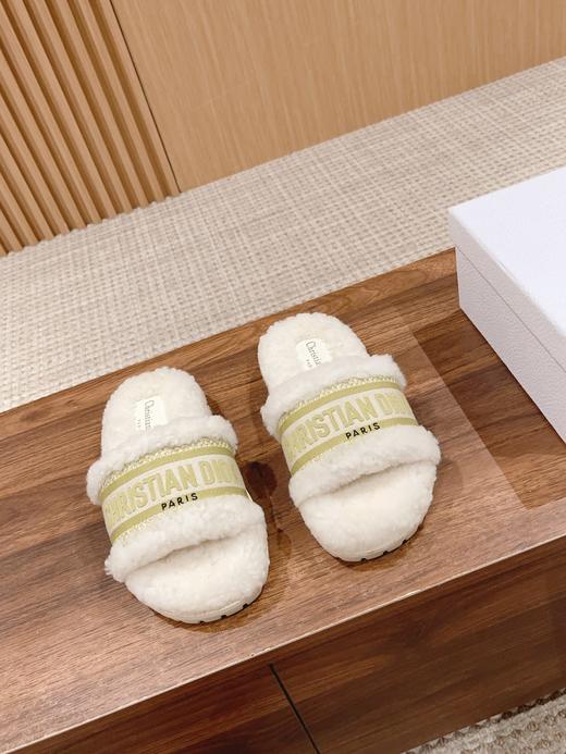 * 迪家 刺绣条纹logo加绒毛里一字平底拖鞋 秋冬新款羊毛拖鞋 多色可选 (HD) 商品图5