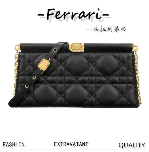 D家 Caro Colle Noire 链条手拿包是二零二三秋季成衣系列新品D家 商品图0