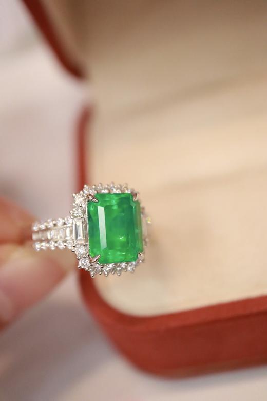 3.46ct 祖母绿戒指 商品图2