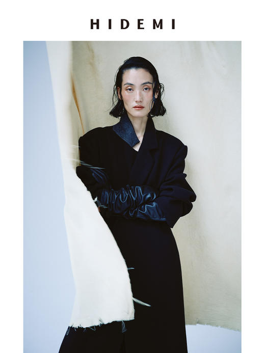 HIDEMI 极简廓形设计感翻领式宽肩垫肩宽长款西装腰带式斜纹大衣 商品图2
