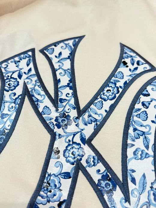 NEW Era纽亦华新款ML*B青花瓷系列情侣款卫衣 商品图14