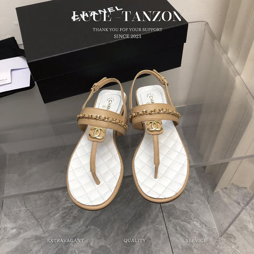 香奶奶 23ss春夏新品 经典系列链条T字凉鞋? 商品图2