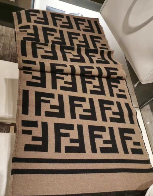 FEND经典F围巾（正品级） 商品图0