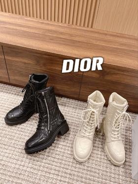 D家 秋冬胎小牛菱格短靴 基础的造型却呈现了新的时髦新意！(HD)