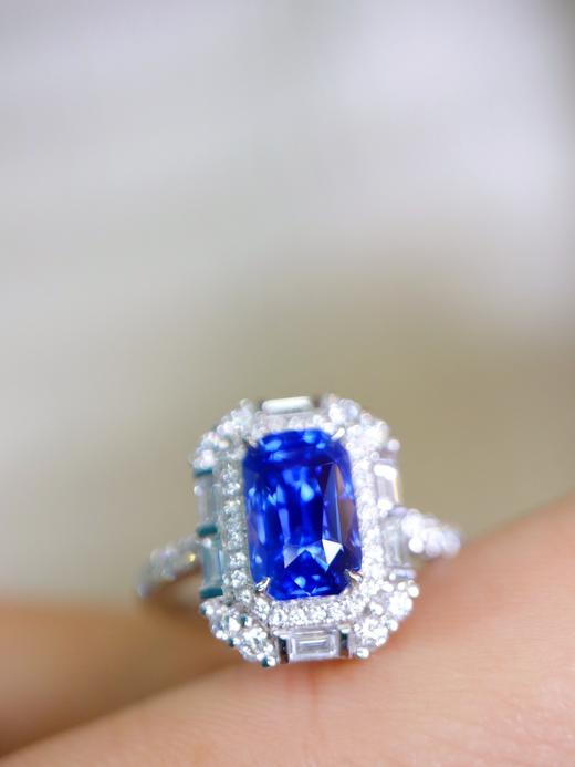 2.61ct 5.01g 蓝宝石戒指 商品图0