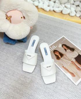 P家 2023 专柜新款露趾细跟拖鞋系列上新