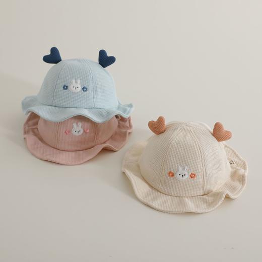 【韩版卡通婴儿盆帽，保暖又时尚】小兔爱心婴幼儿帽子 新款秋冬宝宝可爱小兔渔夫帽 韩版卡通婴儿盆帽 萌趣十足 柔软舒适面料 温暖呵护宝宝娇嫩的头部肌肤-QQ 商品图0