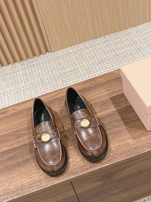 谬家  爆款金币乐福鞋 Miu女孩们的新色乐福来啦！（HD） 商品图2